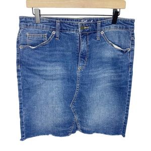 Universal Thread jean skirt size 12